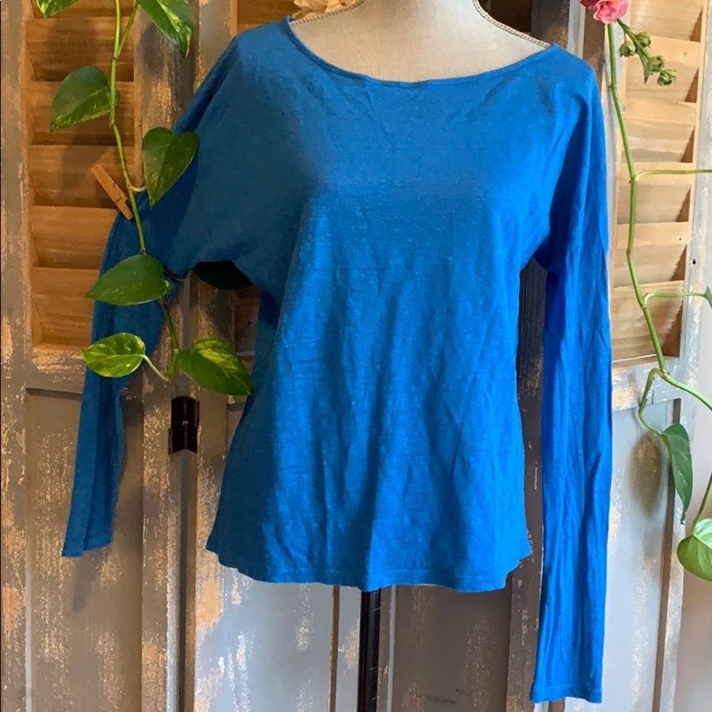 Vince Azure Blue 💯% Linen Drop shoulder top🦋